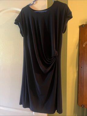 Beautiful Navy Banana Republic dress - like brand new!